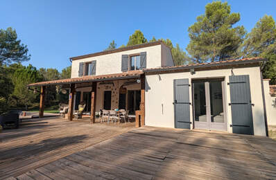 PEYROLLES EN PCE - Villa T6 de 162 m² sur 9511 m² de terrain — photo du bien