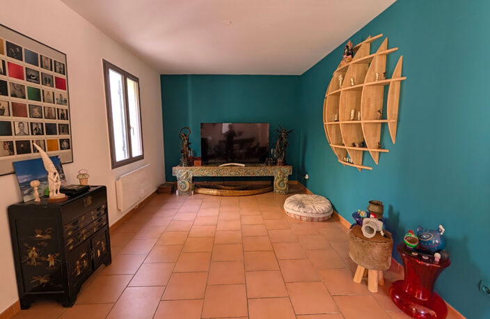 PEYROLLES EN PCE - Villa T6 de 162 m² sur 9511 m² de terrain — photo 5