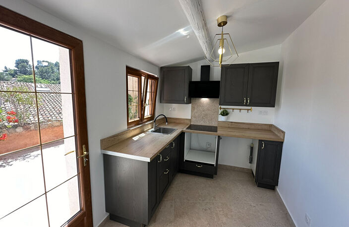 LE LUC - Maison de village 117m² renovée avec Exterieurs - 'LOUE' — photo 4