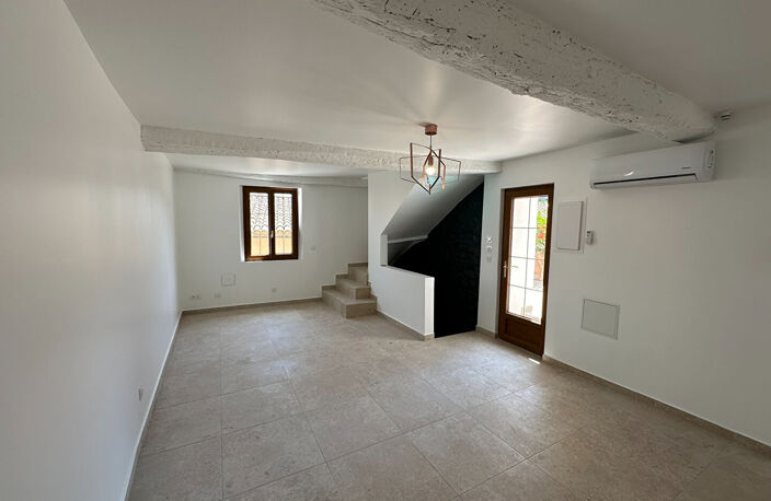 LE LUC - Maison de village 117m² renovée avec Exterieurs - 'LOUE' — photo 5