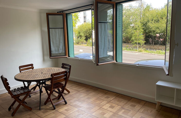 APPARTEMENT 2 PIECES MEUBLÉ - JARDIN DES PLANTES — photo 2