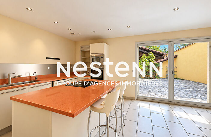 Maison Bron 5 pièces - 3 chambres - 136 m² - Terrain de 455m² - Secteur Saint-Jan BRON — photo 5