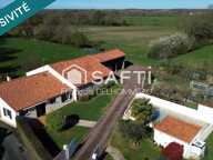 Corps de ferme rénovée 120m2, studio 30m2, grange 130m2, préau 70m2 — photo 2