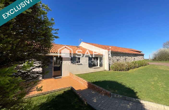 Corps de ferme rénovée 120m2, studio 30m2, grange 130m2, préau 70m2 — photo 4