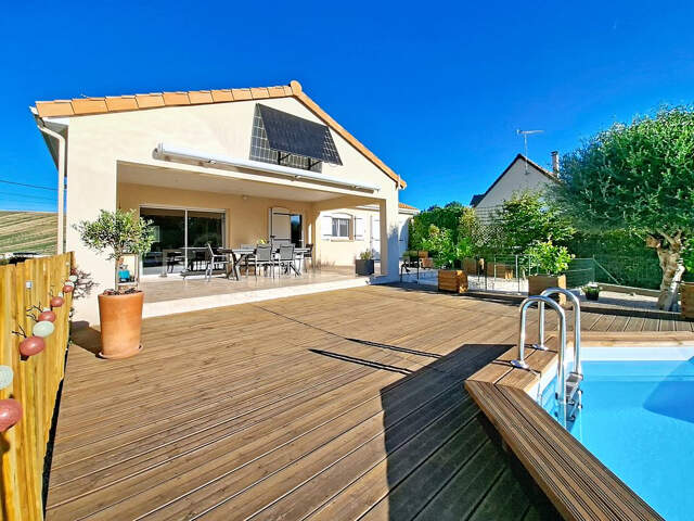 MAISON FAMILIALE AVEC PISCINE - DANGE SAINT ROMAIN - EXCLUSIVITE AGENCE — photo du bien