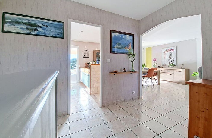 MAISON FAMILIALE AVEC PISCINE - DANGE SAINT ROMAIN - EXCLUSIVITE AGENCE — photo 5