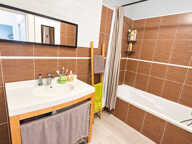 Anglet Central, type 3 de 62 m² + cave + parking — photo 3