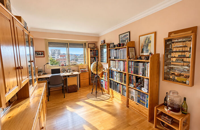 DUPLEX DE STANDING ? DERNIER ÉTAGE ? TERRASSE 23 m² ? C?UR DE PAU — photo 4