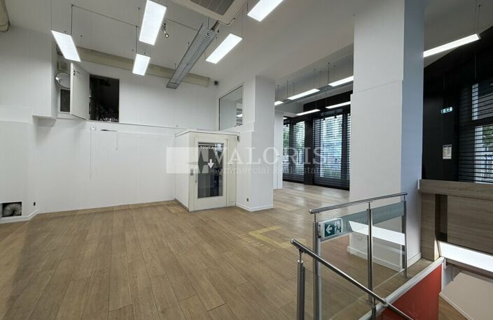 LOCAL COMMERCIAL à LOUER — photo 4