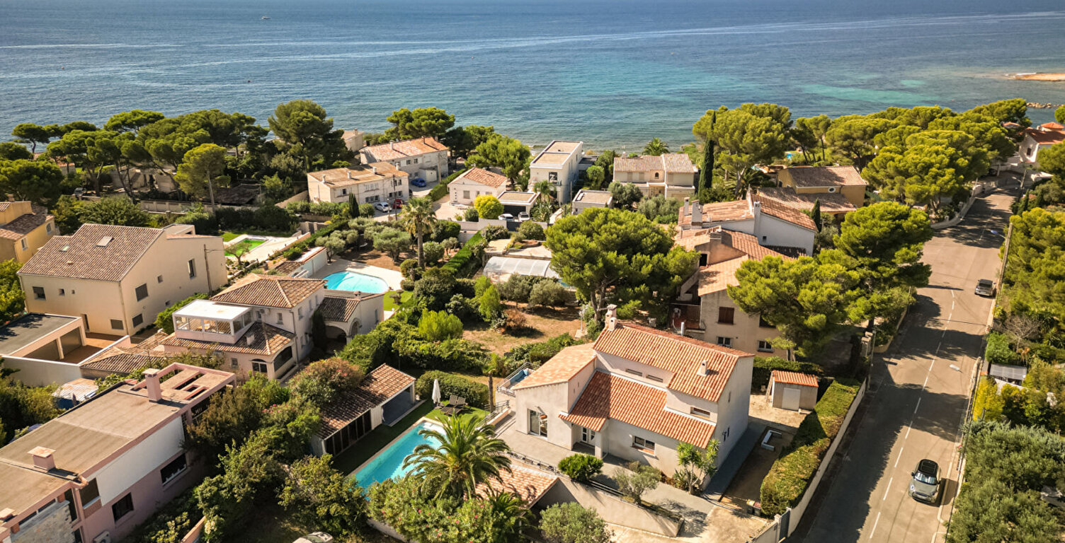 A VENDRE - PROPRIÉTÉ D'EXCEPTION TYPE 5 AVEC PISCINE ET GARAGE - CARRY-LE-ROUET — photo 1