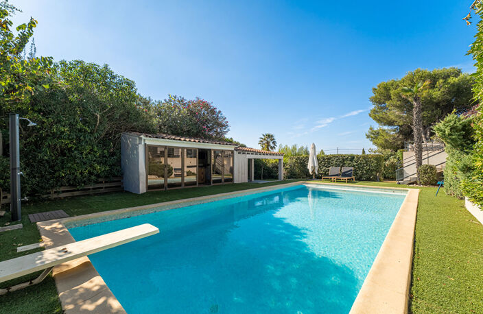 A VENDRE - PROPRIÉTÉ D'EXCEPTION TYPE 5 AVEC PISCINE ET GARAGE - CARRY-LE-ROUET — photo 3