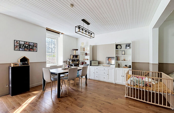 Maison  6 pièce(s) 123 m2 avec des dépendances sur une parcelle de 2464m² — photo 4
