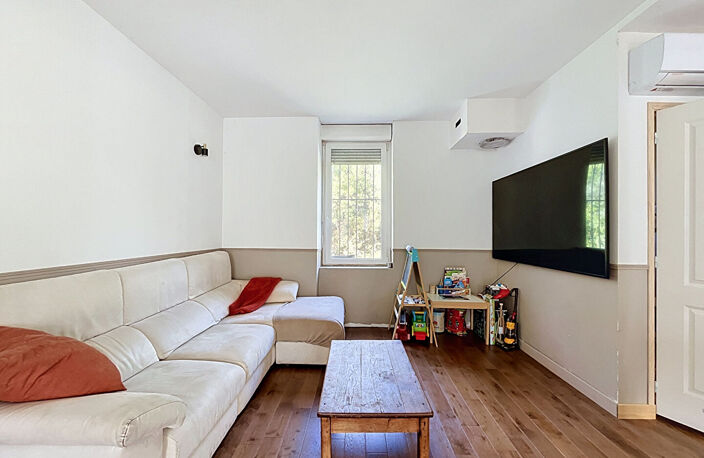 Maison  6 pièce(s) 123 m2 avec des dépendances sur une parcelle de 2464m² — photo 5