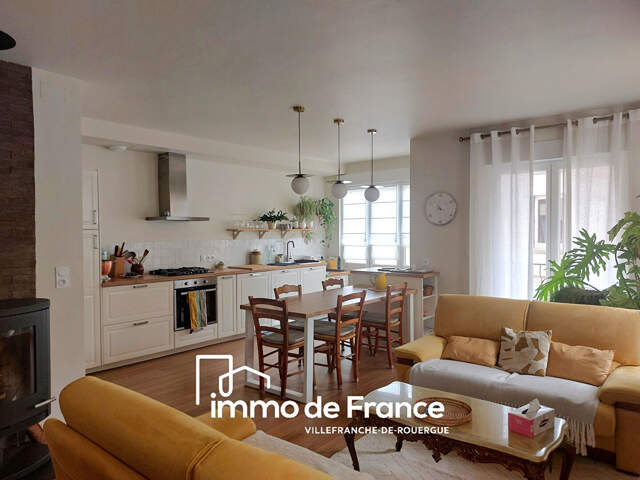 Maison de village 88 m2 avec garage et jardinet — photo du bien