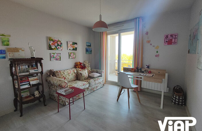 SUPERBE T3 MEUBLÉ PROCHE CLINIQUE EMAILLEURS — photo 5