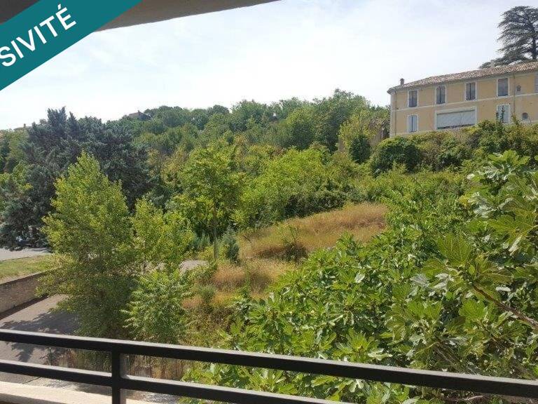 Appartement T3, 75 m² avec terrasse et garage fermé  Apt (84400) — photo 1
