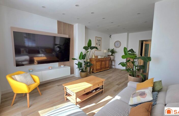 Maison T6 de 139m² entièrement rénovée, peu énergivore, DPE C, jardin et garage. — photo 2