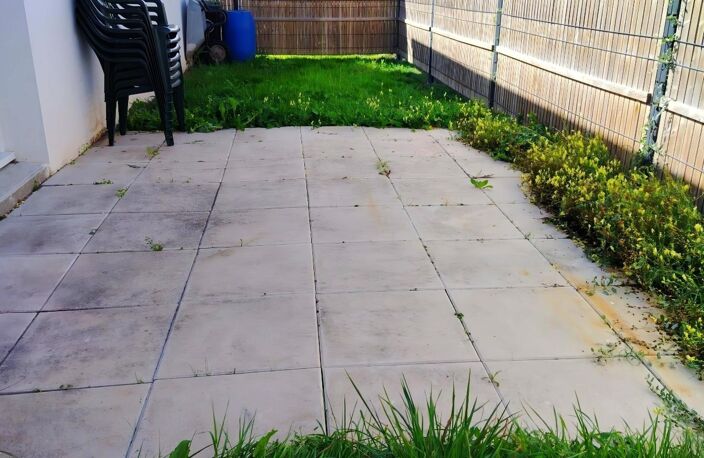 Maison de plain pied avec garage et jardin, au calme. — photo 2
