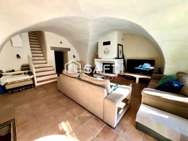 Maison en pierre, vue panoramique, 3 chambres — photo du bien