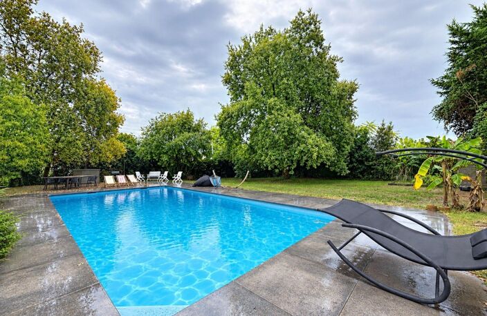 Villa d'exception à Eysines, entre luxe et sérénité — photo 3