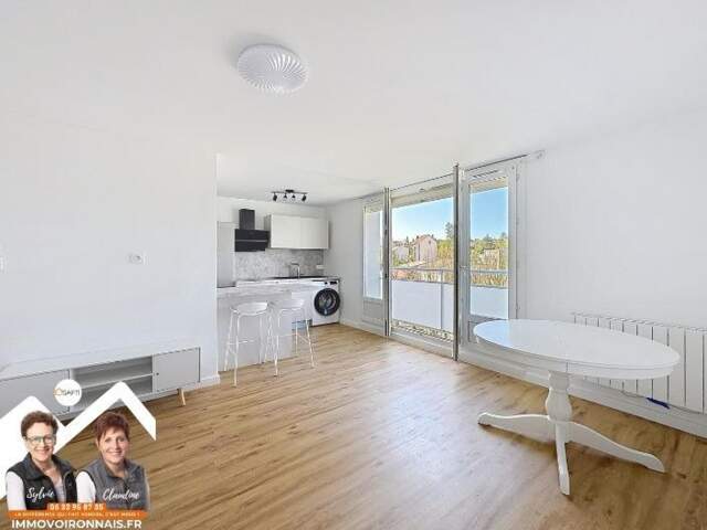 Voiron hypercentre  Appartement 2 chambres, refait à neuf et meublé — photo du bien