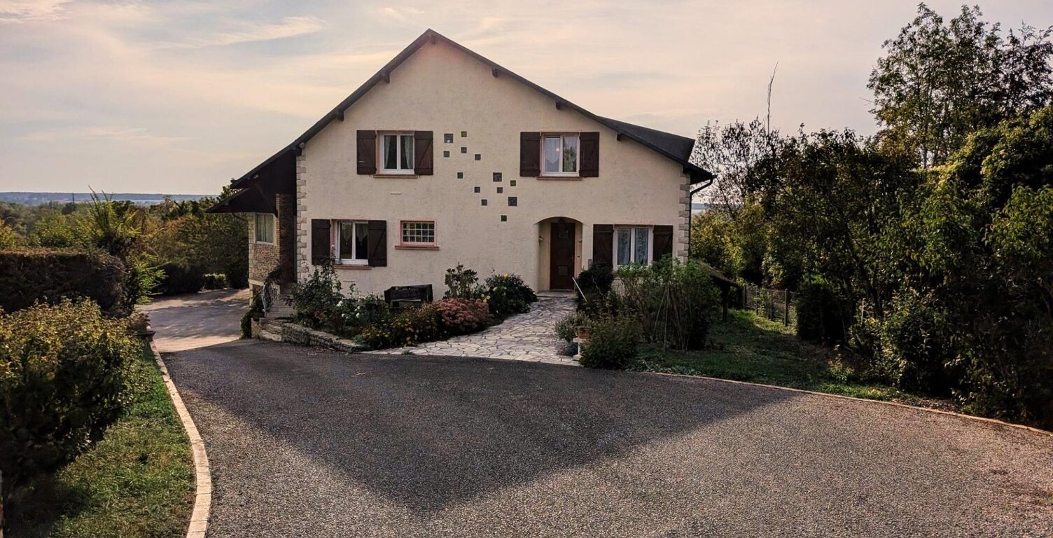 Propriété pleine de charme avec vue dégagée — photo 1