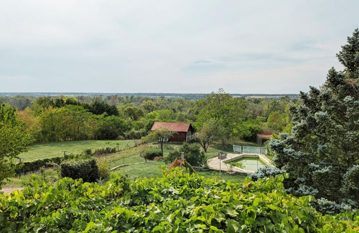 Propriété pleine de charme avec vue dégagée — photo 3