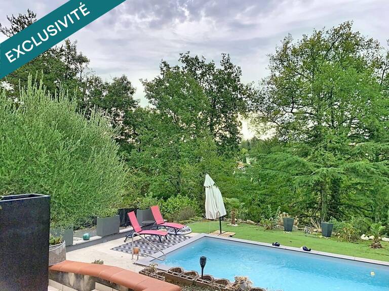 Une maison généreuse avec confort de plain-pied, la piscine en plus — photo 1