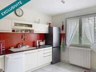 Une maison généreuse avec confort de plain-pied, la piscine en plus — photo 3