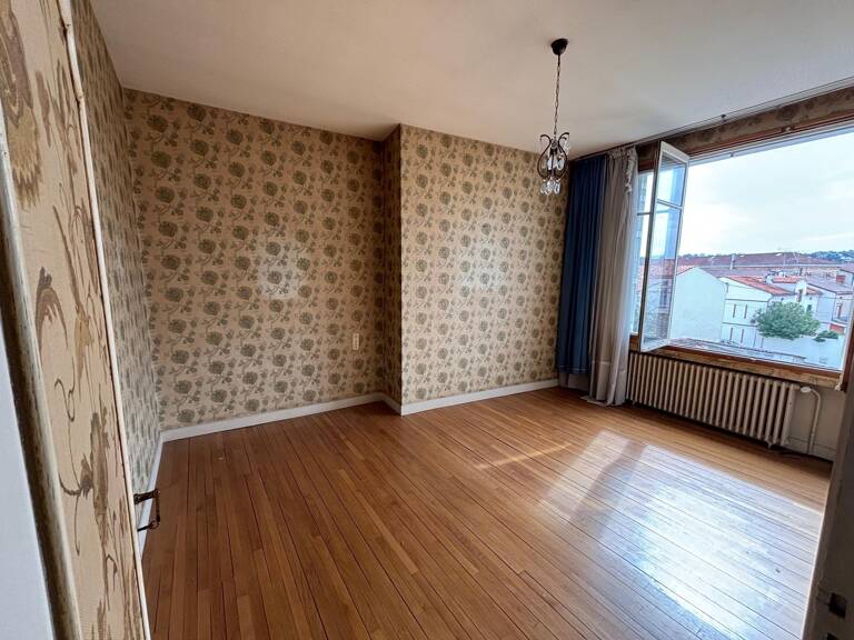 Appartement avec terrasse et parking — photo 1