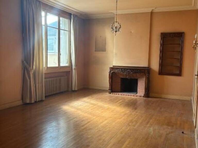 Appartement avec terrasse et parking — photo 1