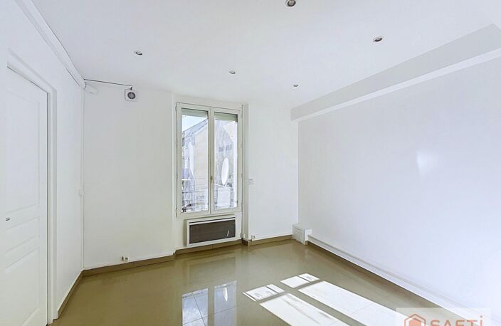Appartement T2 de 27 m2 en cours de rénovation - idéal investissement ou premier achat — photo 2