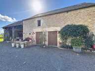 Maison en pierre, dépendances et 4 774 m² de terrain — photo 2
