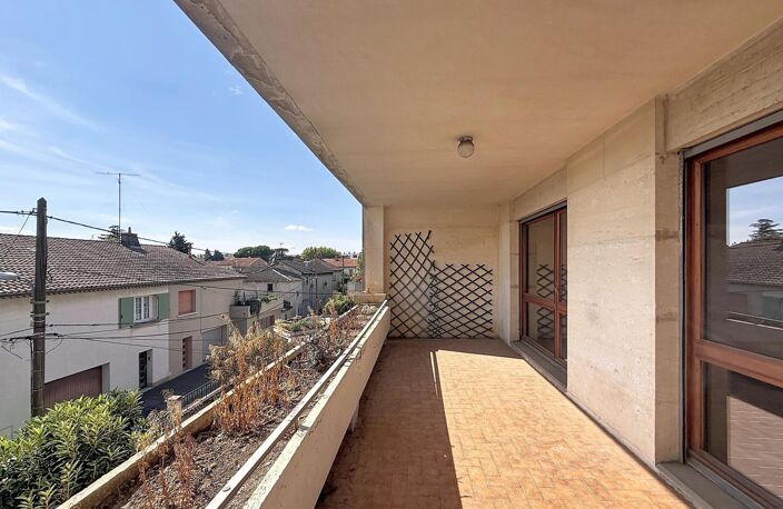 Dernier étage avec terrasse plein sud à Saint-Ruf — photo 2