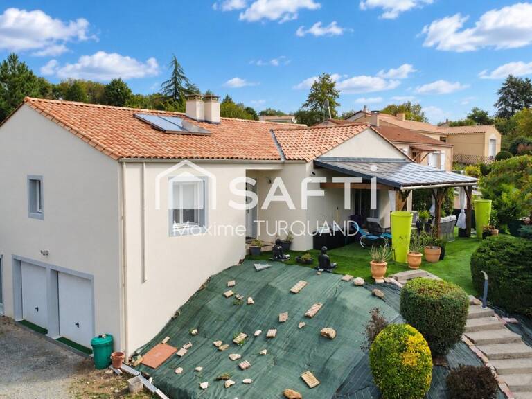 Pavillon sur sous-sol 143m², 3 chambres, 1090m² de terrain. — photo 1