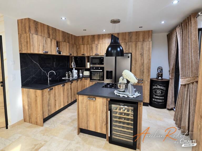 Plain-pied de 2020, garage XXL, combles aménageable! — photo 1