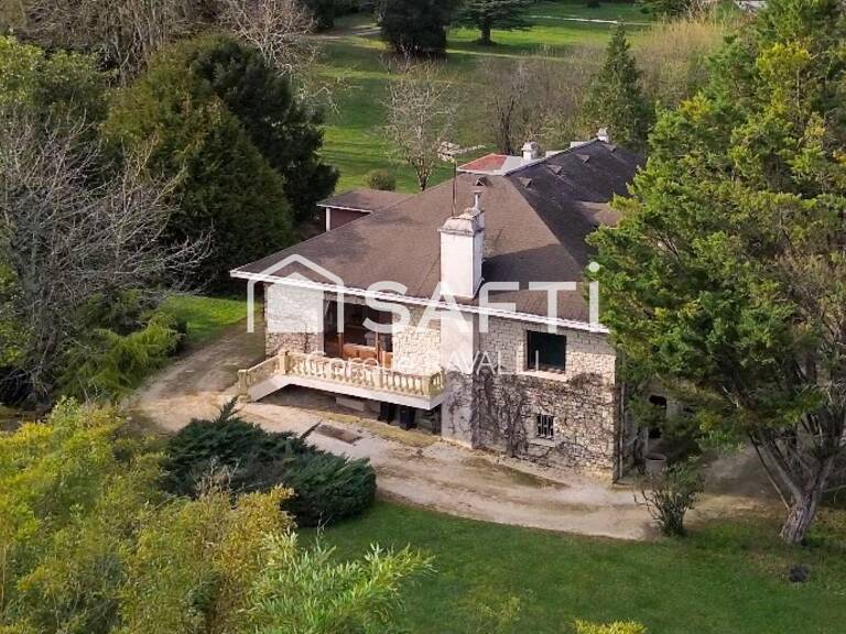 Propriété en pierre avec parc exceptionnel de 4,2 hectares au cœur de Nersac — photo 1
