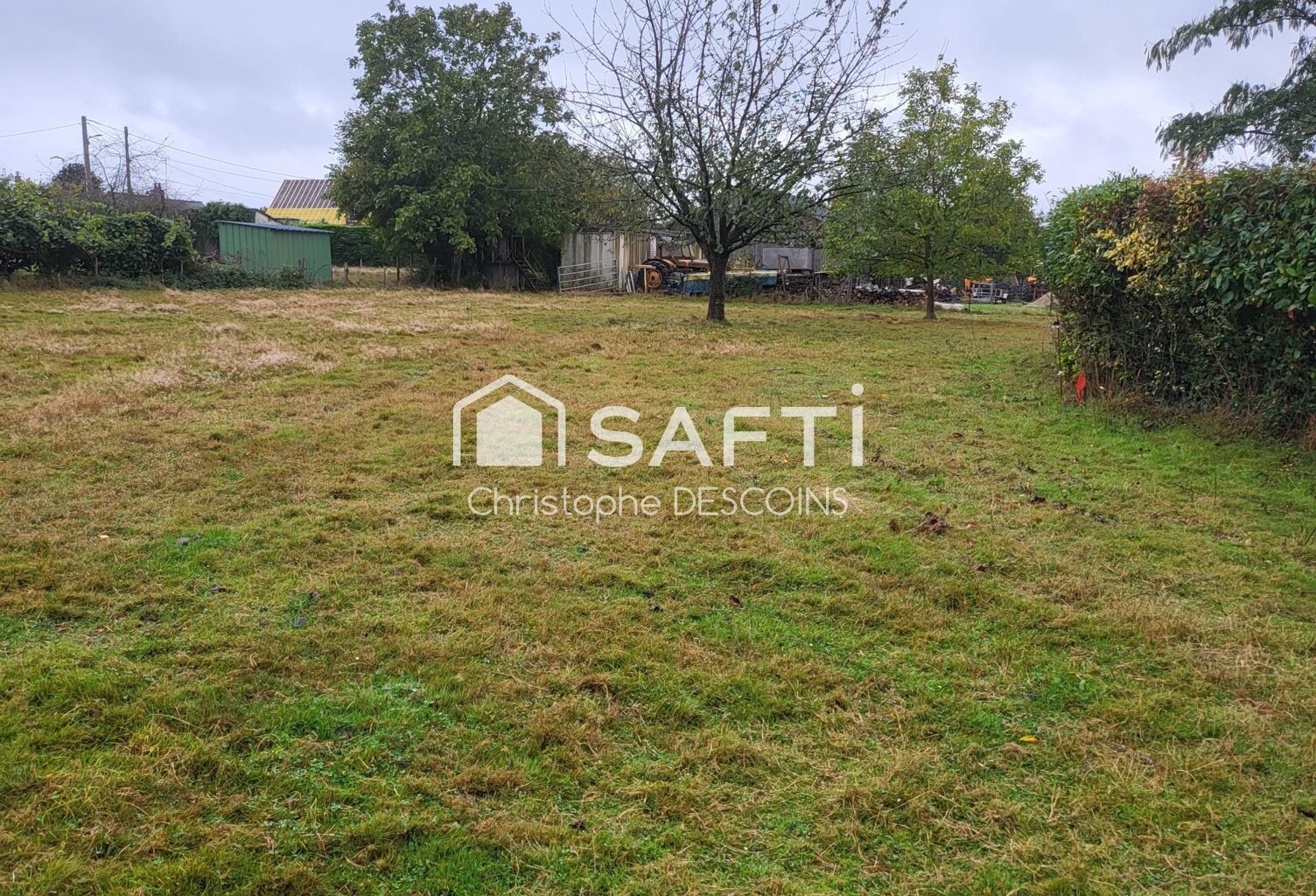 Terrain à bâtir de 1 462 m²  Mayenne — photo 1