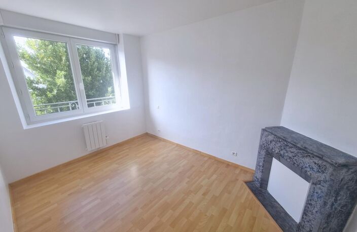 Lorient  Rare appartement d'avant-guerre, 2 ch. — photo 4
