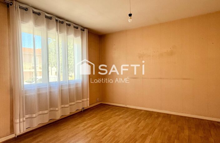 LA ROCHELLE - MAISON A RENOVER, BEAU POTENTIEL, JARDIN ET GARAGE / SOUS-SOL — photo 4
