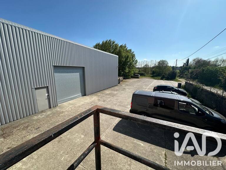 Vente Boutique/Local commercial 180 m&sup2; — photo 1