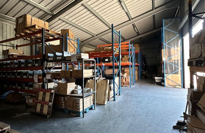 Vente Boutique/Local commercial 180 m&sup2; — photo 2