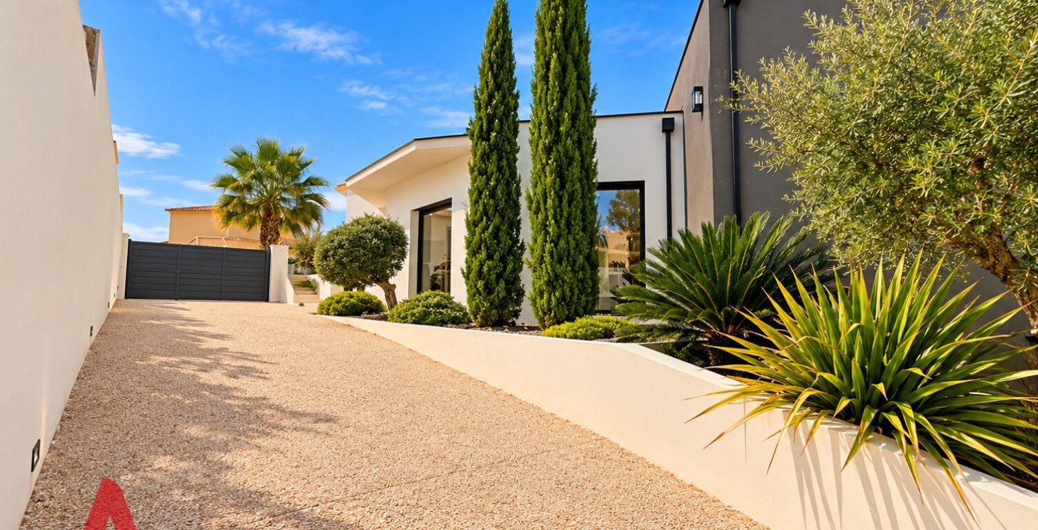 Villa contemporaine d'architecte  206 m²  Terrain 1 157 m² — photo 1