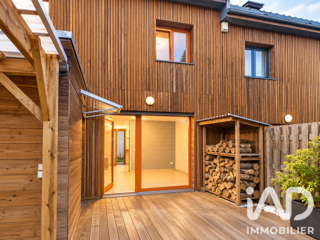 Location Maison de ville 4 pièces — photo du bien