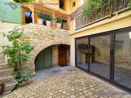 Maison de village en pierres avec terrasse et cour — photo 3