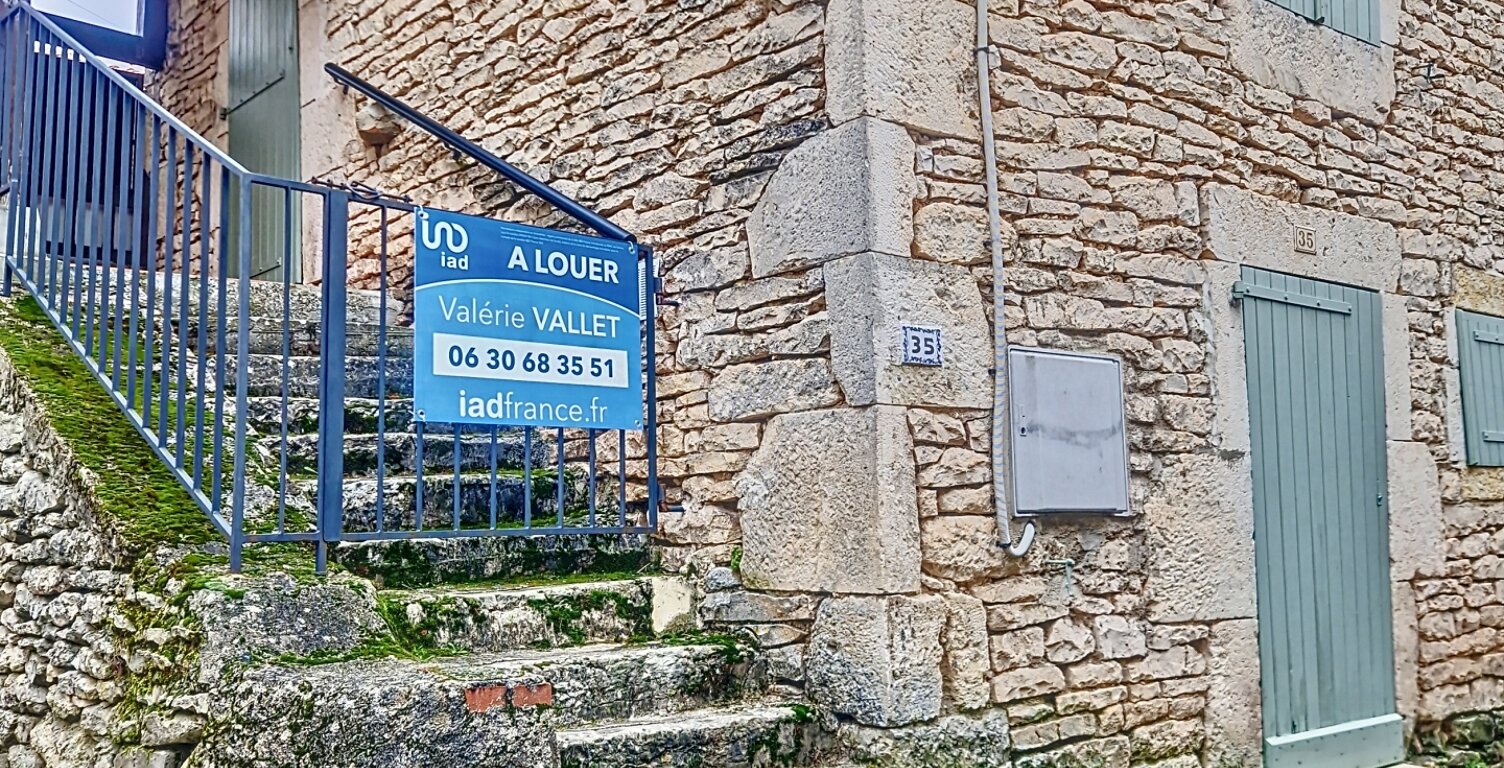Location Maison de ville 2 pièces — photo 1