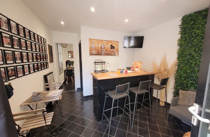 Local commercial — photo 2