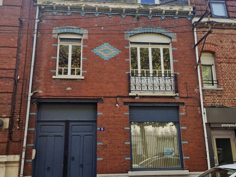 Vente Immeuble 213 m&sup2; — photo 1