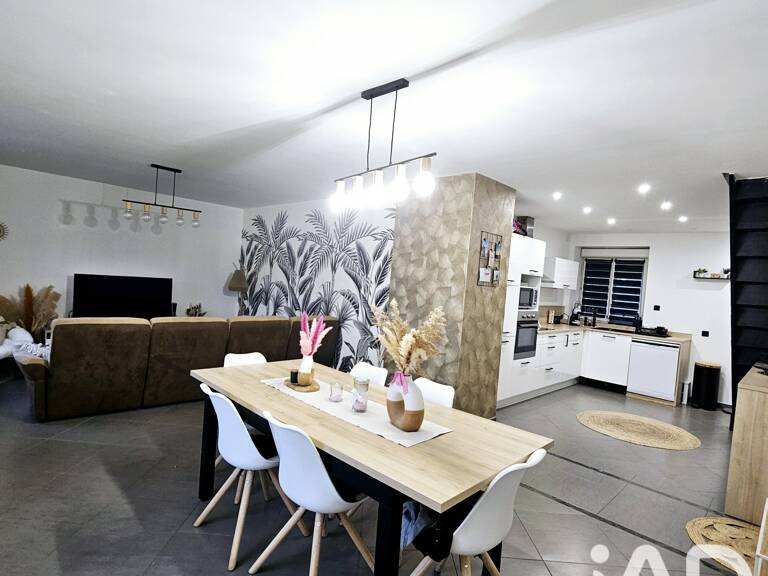 Location Appartement 4 pièces — photo 1