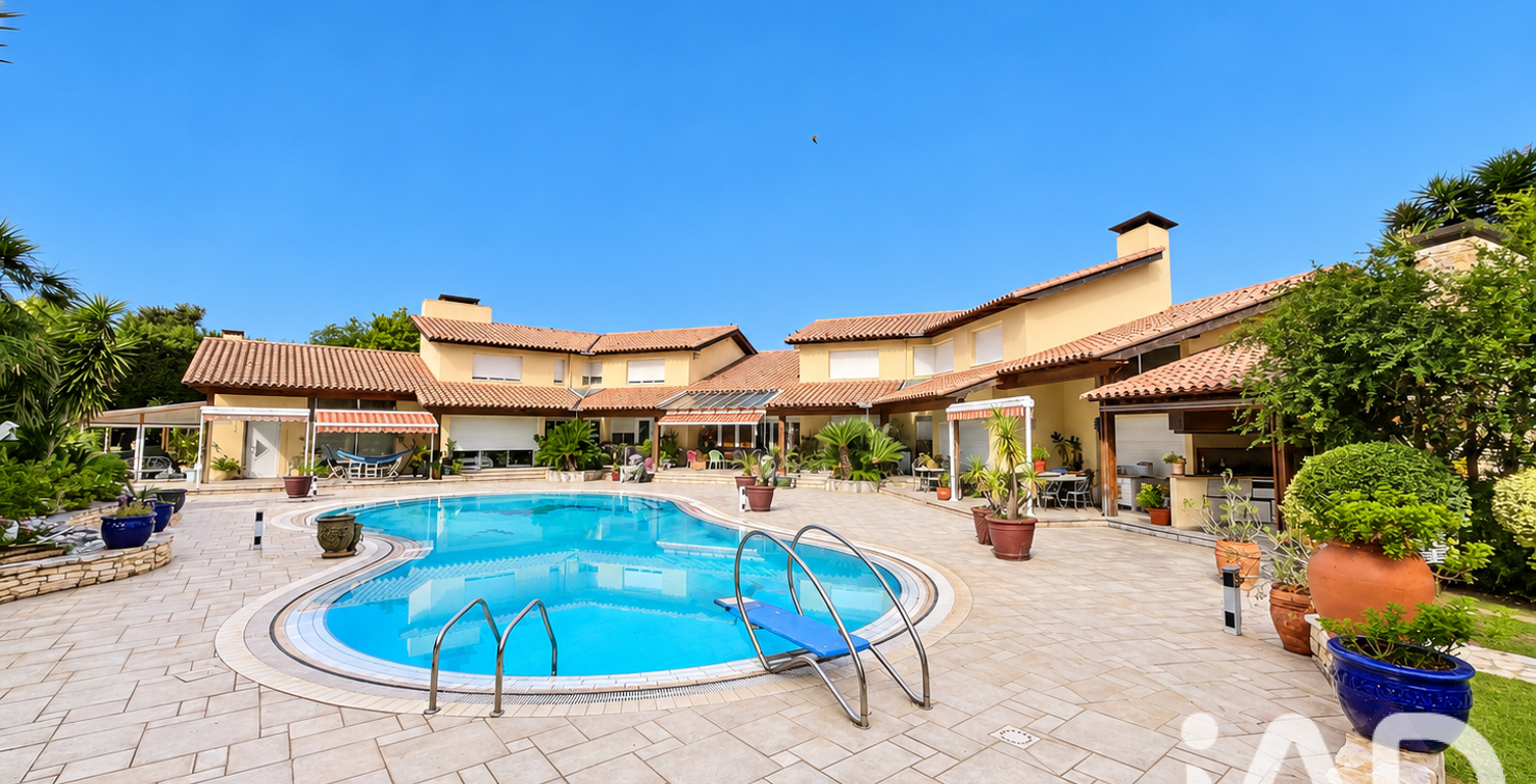 Vente Maison/villa 18 pièces — photo 1